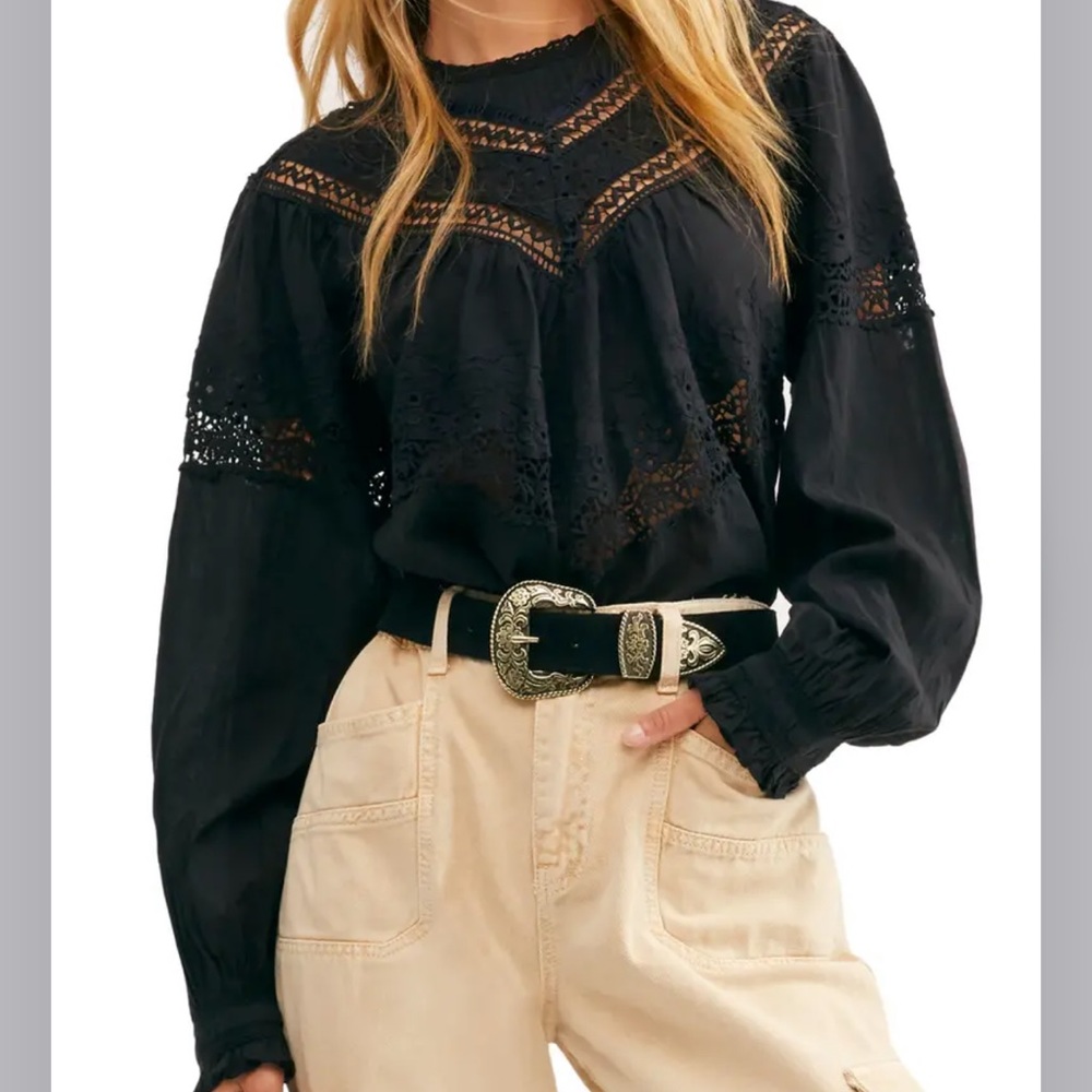 ABIGAIL EYELET TOP 042026 main image 0